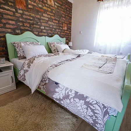 Salas Isailovi Casa di campagna Sremska Mitrovica