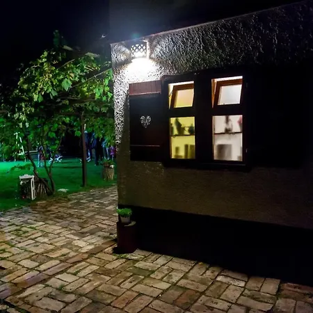 Salas Isailovi Casa di campagna